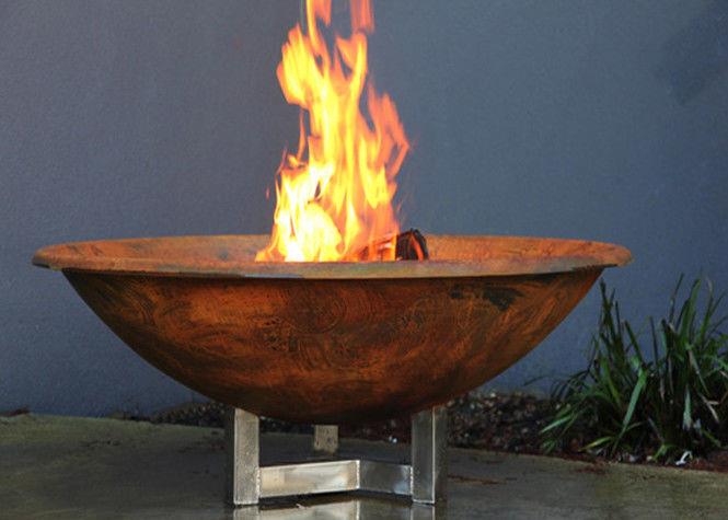 烧木头的耐候钢火盆