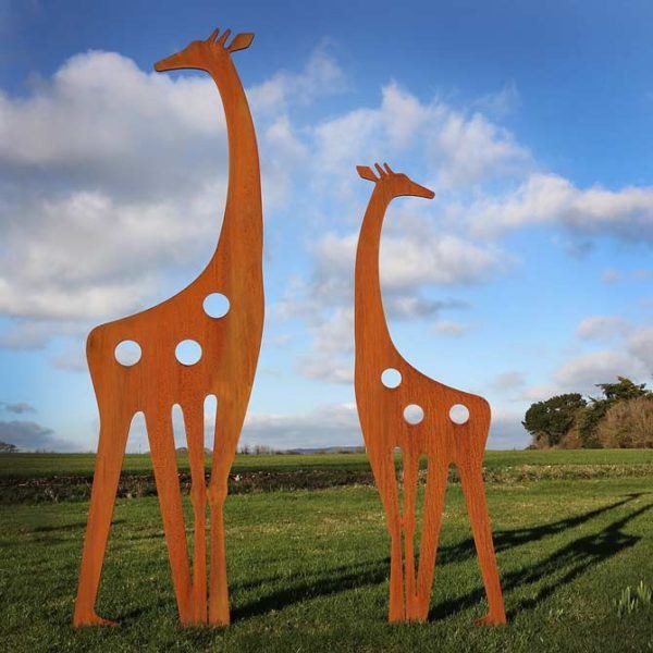 Giraffe-2-600x600
