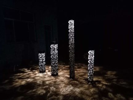 后院的花园灯