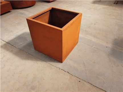 户外Corten Cube花盆